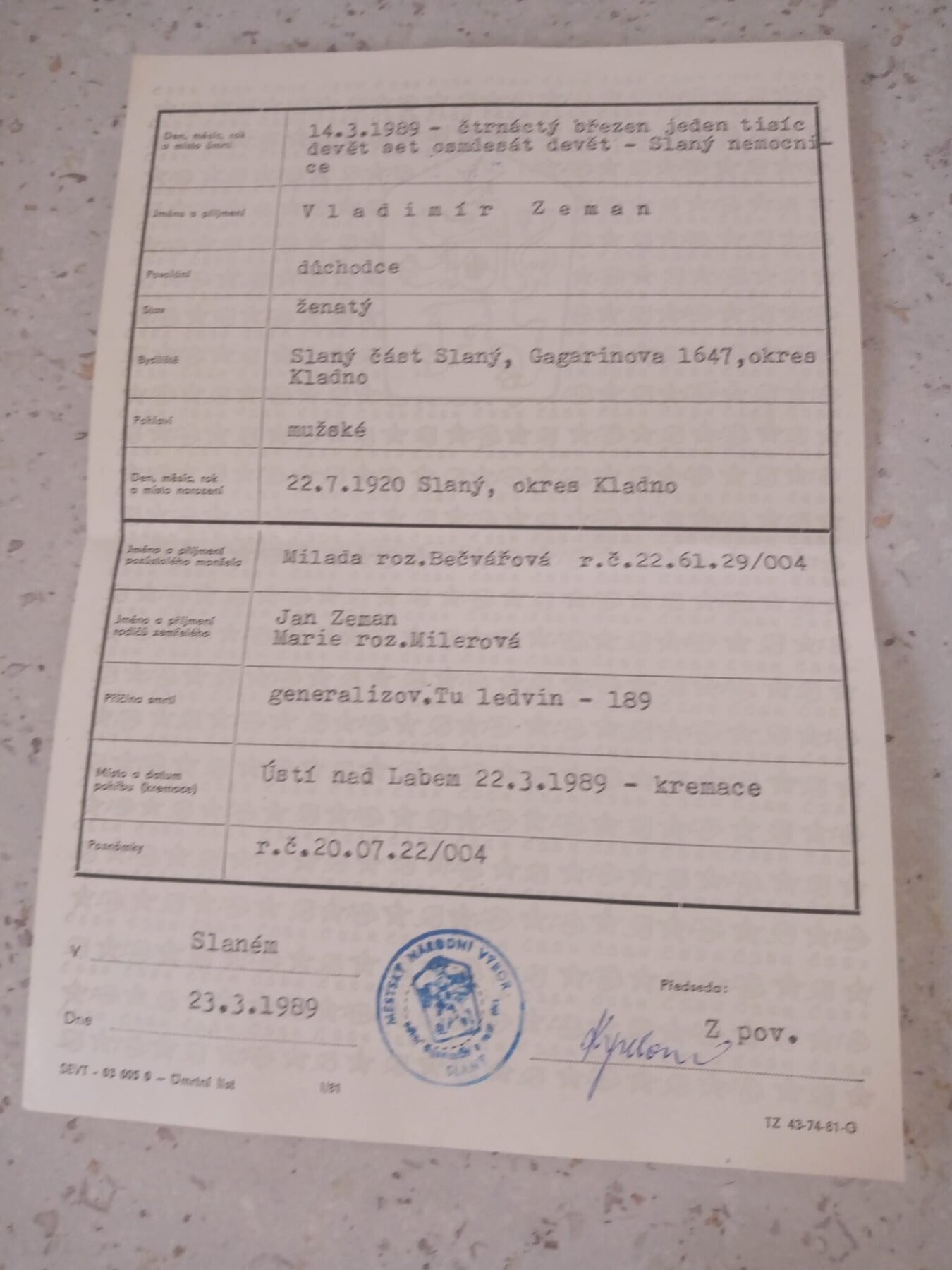 Výřez zápisu: Úmrtní list Vladimíra Zemana